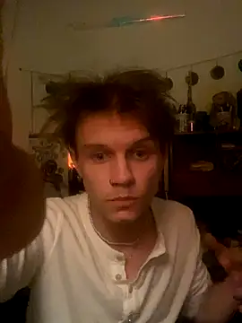 XanderOzzz online show from October 18, 2025, 9:43 am