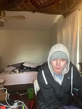 Snapshot of XanderOzzz chatting on January 12, 2026, 3:17 pm XanderOzzz online show from January 12, 2026, 3:17 pm