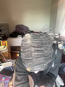 Snapshot of XanderOzzz chatting on February 16, 2026, 6:59 pm XanderOzzz online show from February 16, 2026, 6:59 pm