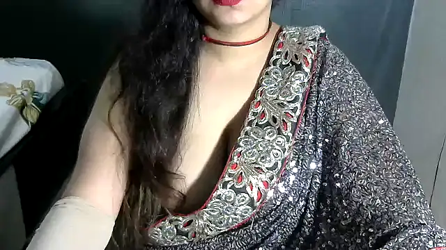 sexy indianboobs online show from January 26, 2025, 8:23 pm