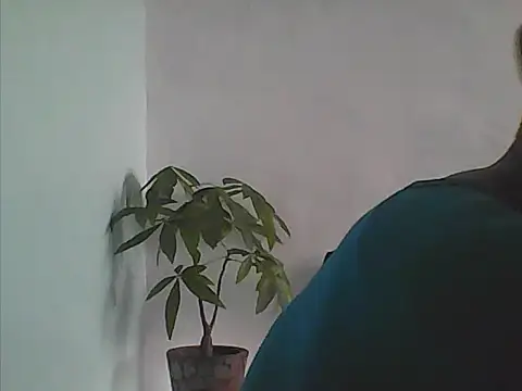 XaviGomez-87 online show from September 8, 2025, 7:02 pm