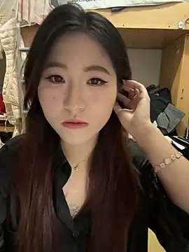 ououlovelove online show from March 20, 2026, 2:11 pm