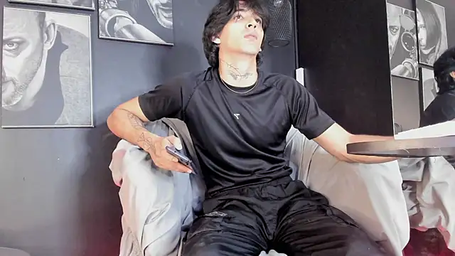 jett savage online show from November 21, 2025, 4:33 am