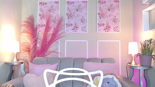 CurlyDani online show from October 27, 2025, 7:07 pm