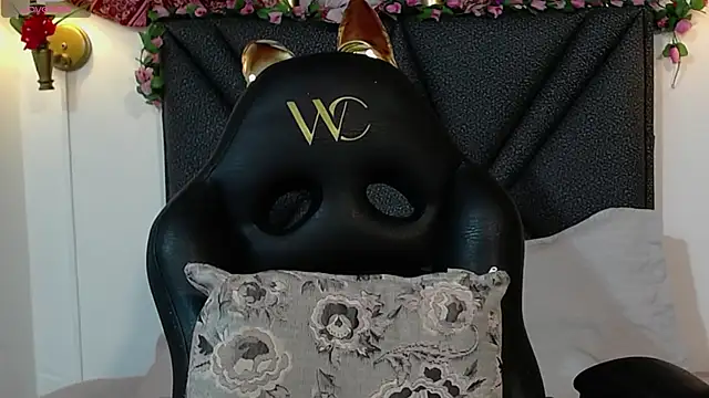 IndraKaur  online show from September 26, 2025, 12:42 pm