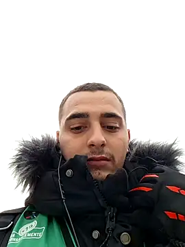 papisabroson online show from December 4, 2025, 9:51 am