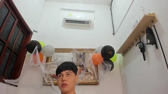 Felipe Cold online show from October 31, 2025, 1:50 am