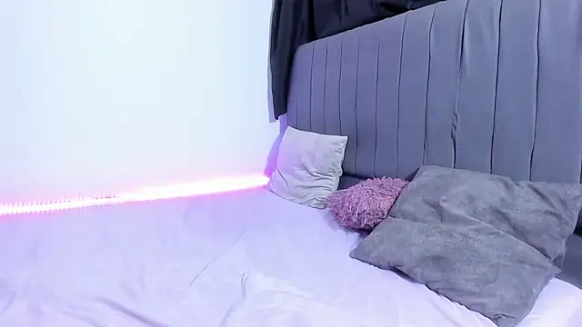 Snapshot of sexloversxxxXX chatting on January 18, 2025, 1:08 am sexloversxxxXX online show from January 18, 2025, 1:08 am