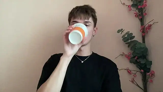 Milk Guy online show from October 2, 2025, 12:12 pm