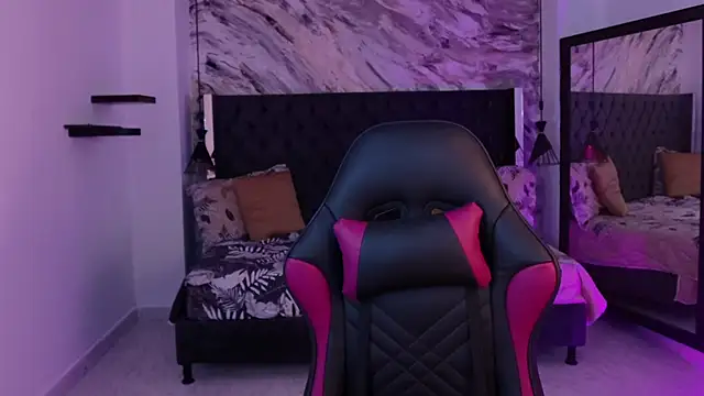 kitty collins  online show from April 5, 2026, 11:40 am