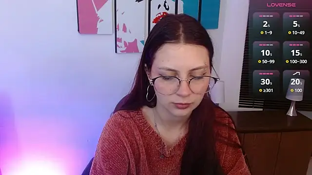 AlanaGarcia19 online show from September 10, 2025, 11:21 am