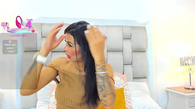 ValerieSoto online show from September 25, 2025, 7:17 pm