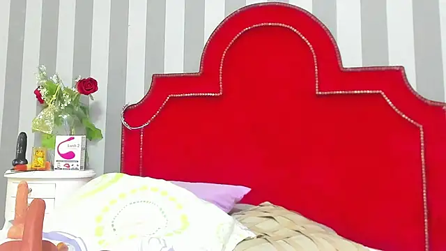 Salomee hernandez online show from September 20, 2025, 2:07 pm