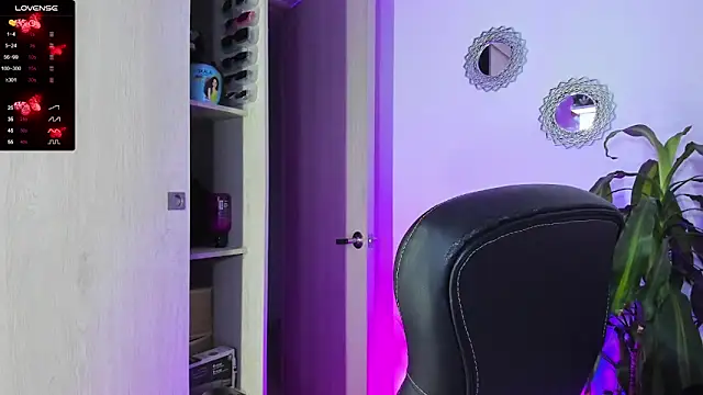 bella thorne3 online show from February 18, 2026, 11:11 pm