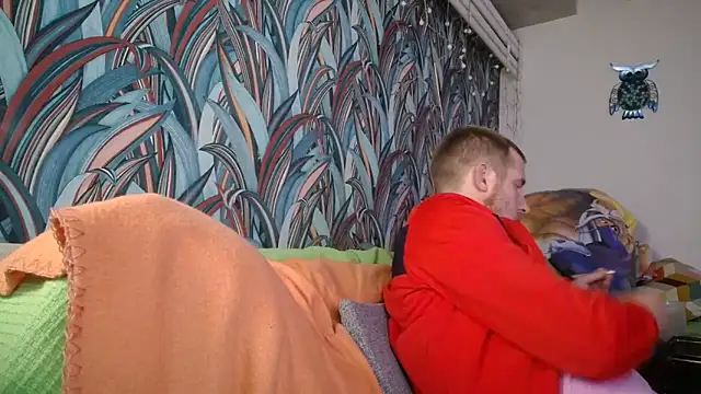 gaydavid online show from September 21, 2025, 9:49 pm