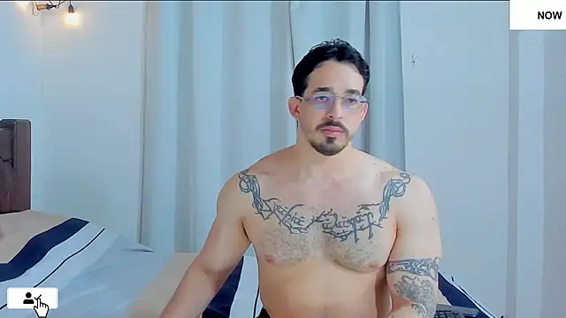 Hunter Hoott online show from April 24, 2026, 5:10 am