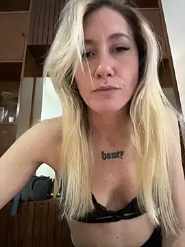 caritadeangellll online show from September 13, 2025, 6:40 pm