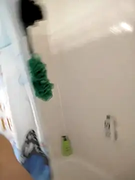 ernin2865 online show from March 19, 2026, 2:26 am