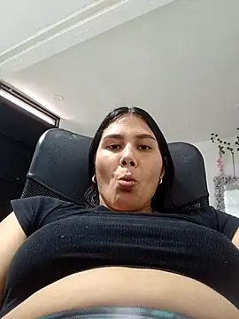 burbuja02 online show from April 2, 2026, 8:50 pm