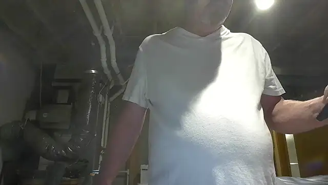 Sexyjennyxh online show from April 18, 2026, 4:38 am