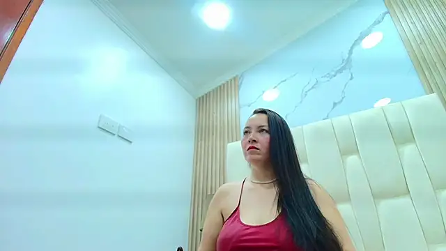 CharlotteSchmidtt online show from April 21, 2026, 11:38 am