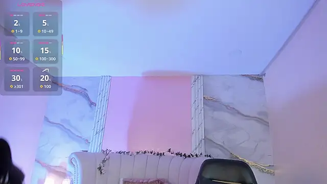 EmmaStonns online show from April 23, 2026, 1:24 pm