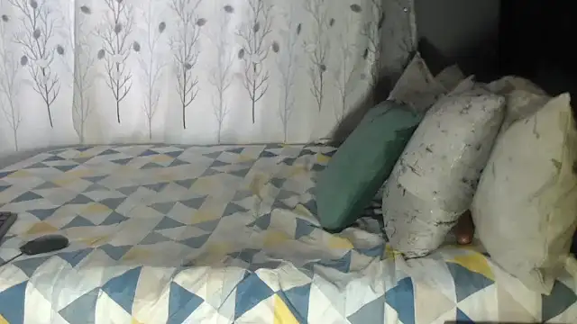 SEXYHUGEASS21 online show from October 2, 2025, 6:42 am