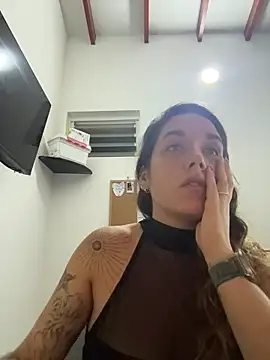 Sophia House  online show from October 25, 2025, 10:48 pm