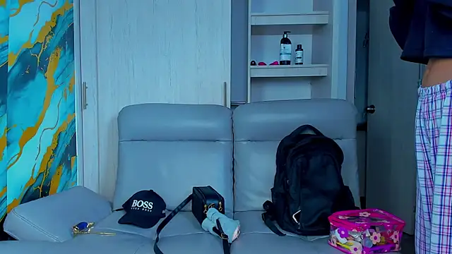 Something pork4 online show from October 2, 2025, 8:05 pm