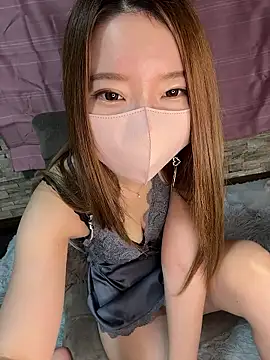 yuuhichan online show from February 12, 2026, 4:51 am