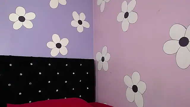 tiiny emilly online show from February 20, 2026, 8:42 pm