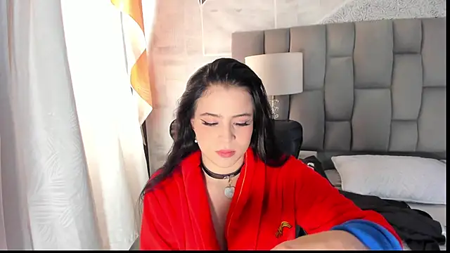 ChannelWhite  online show from October 14, 2025, 9:26 pm