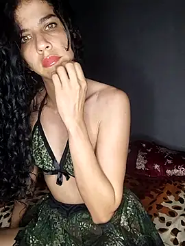 lucerocutte online show from March 5, 2026, 4:19 am