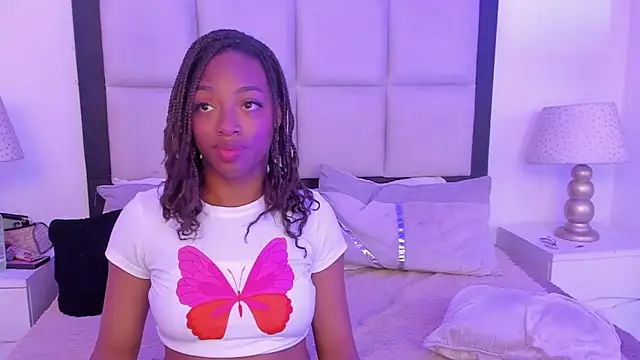 Snapshot of ElisabettaMonroy chatting on February 2, 2026, 8:07 pm ElisabettaMonroy online show from February 2, 2026, 8:07 pm