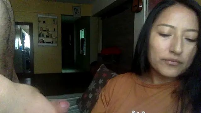 Snapshot of AlbyberCH chatting on April 17, 2026, 8:56 pm AlbyberCH online show from April 17, 2026, 8:56 pm