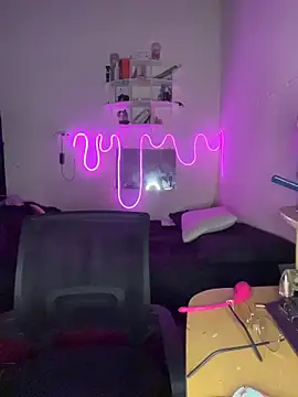 SoftLady S33 online show from April 21, 2026, 10:56 pm