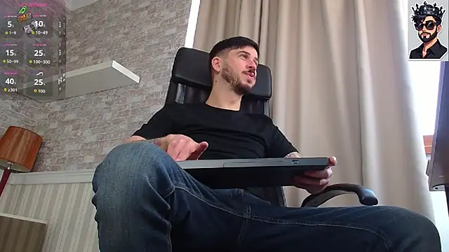 JonahShaw online show from October 31, 2025, 9:10 am