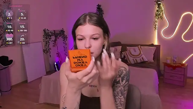 Lisa Blossom online show from July 8, 2026, 6:07 am