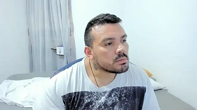 Snapshot of denny_scobar chatting on January 12, 2025, 3:28 am denny scobar online show from January 12, 2025, 3:28 am