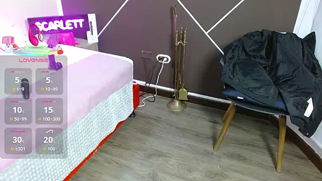 ScarletHott  online show from November 4, 2025, 11:53 am