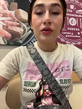 Isa Villamarin online show from October 24, 2025, 3:08 pm