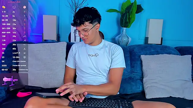 Leo Savage  online show from January 12, 2026, 3:01 am