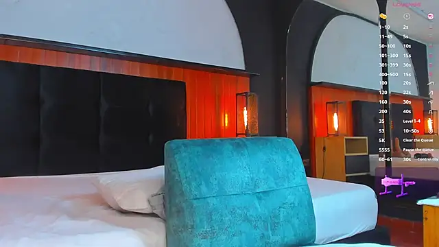 Leo Savage  online show from April 22, 2026, 4:15 am