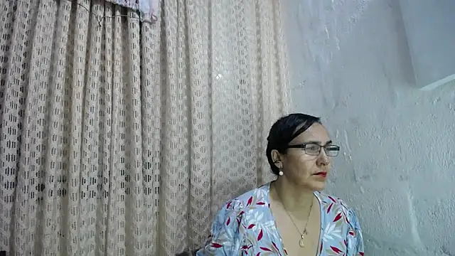 gabbyparker  online show from November 20, 2025, 9:31 am