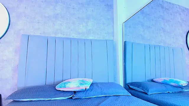 karla-ruiz online show from October 16, 2025, 7:59 pm