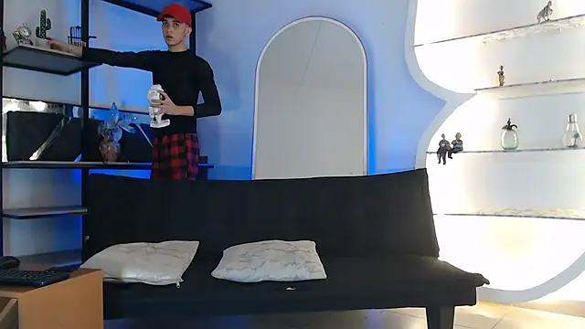 THREE GUYS HOT online show from September 24, 2025, 7:28 pm