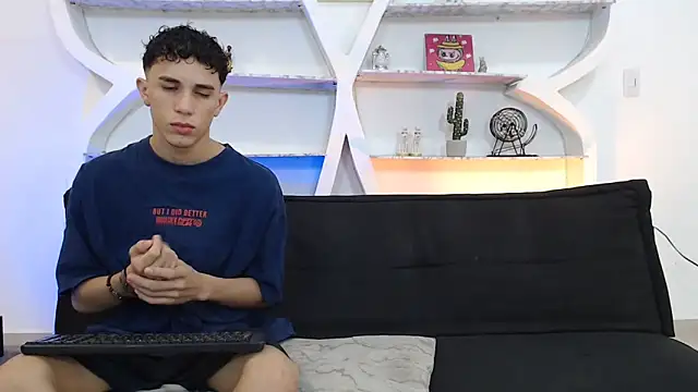 THREE GUYS HOT online show from November 20, 2025, 7:13 pm