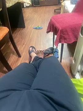 Binuthomas online show from January 5, 2026, 9:40 pm