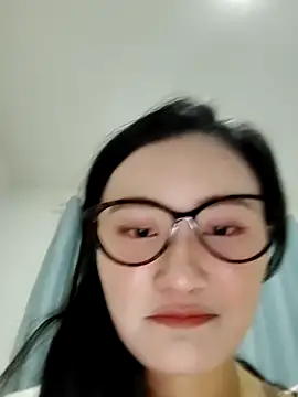 CCAV217 online show from December 18, 2025, 4:35 pm