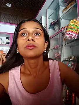 hotshreya69 online show from September 28, 2025, 6:41 am